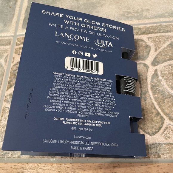 Lancôme Paris Advanced Génifique Face Serum Sample 0.27 Fl Oz - Picture 3 of 4